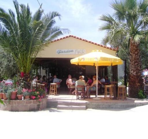 Anaxos Gardens Aparthotel Bagian luar foto