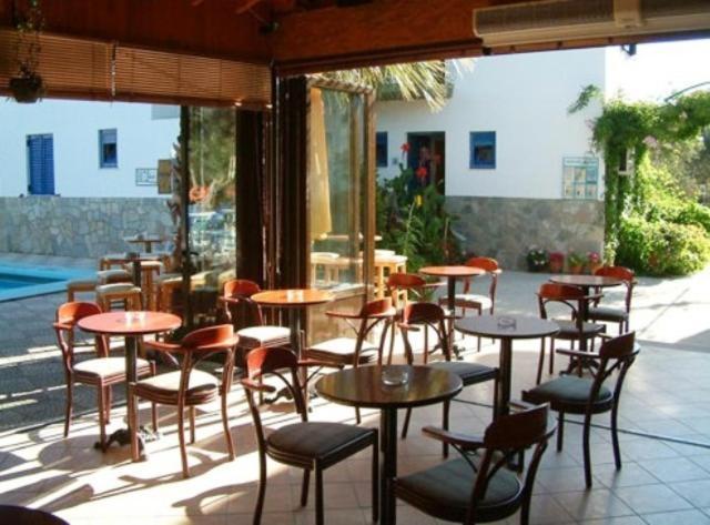 Anaxos Gardens Aparthotel Bagian luar foto