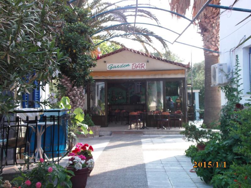 Anaxos Gardens Aparthotel Bagian luar foto