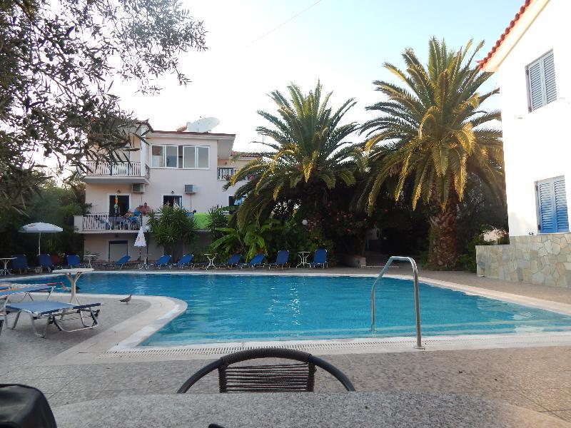 Anaxos Gardens Aparthotel Bagian luar foto