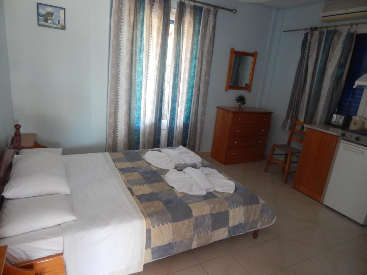 Anaxos Gardens Aparthotel Bagian luar foto