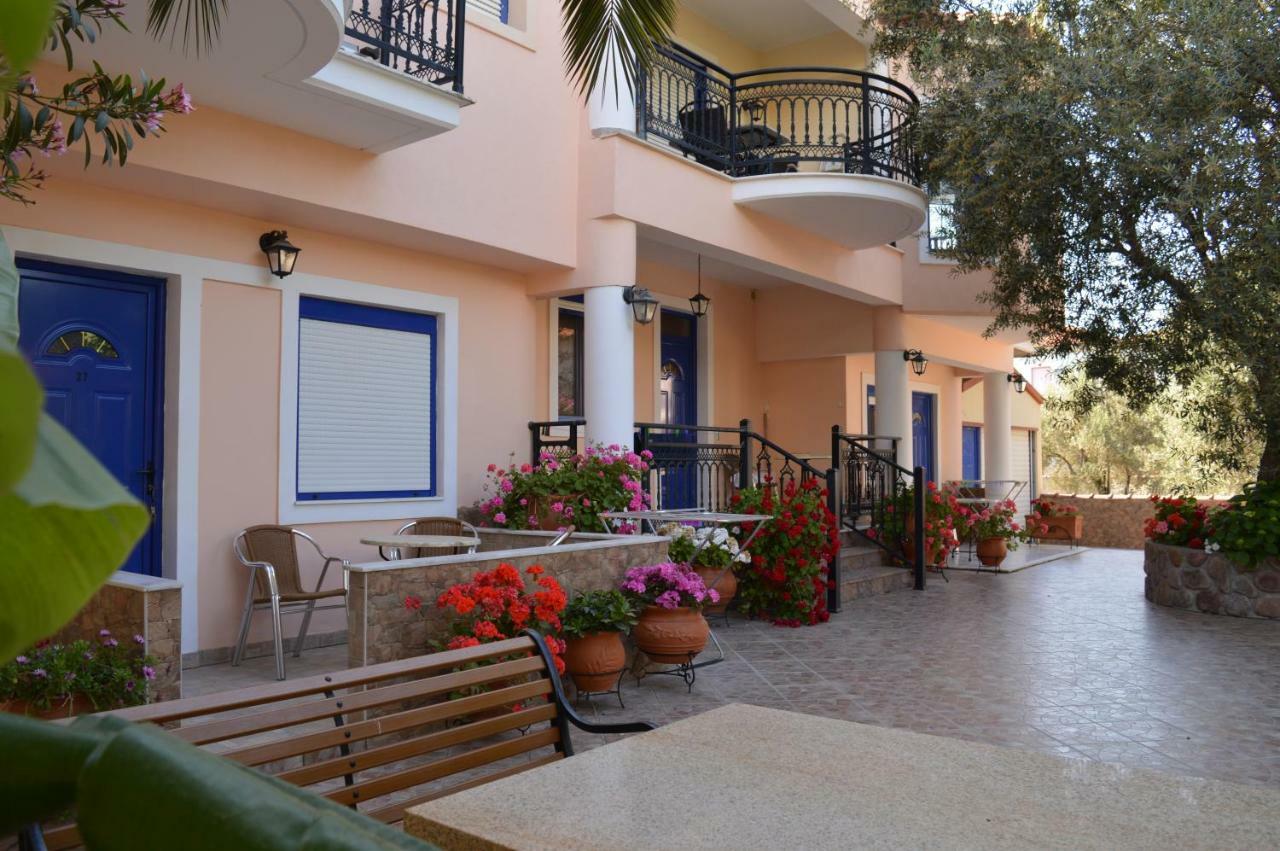 Anaxos Gardens Aparthotel Bagian luar foto
