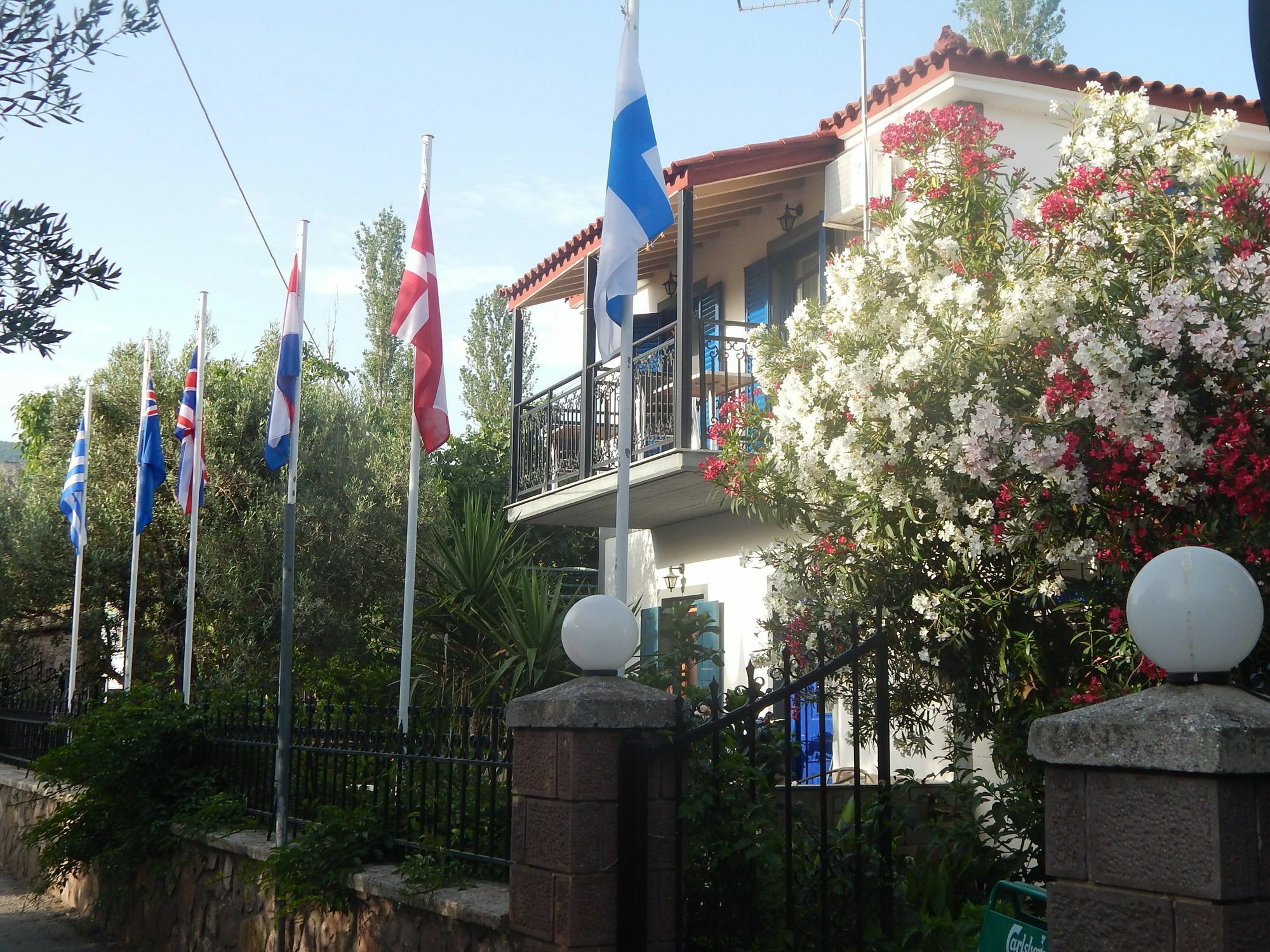 Anaxos Gardens Aparthotel Bagian luar foto