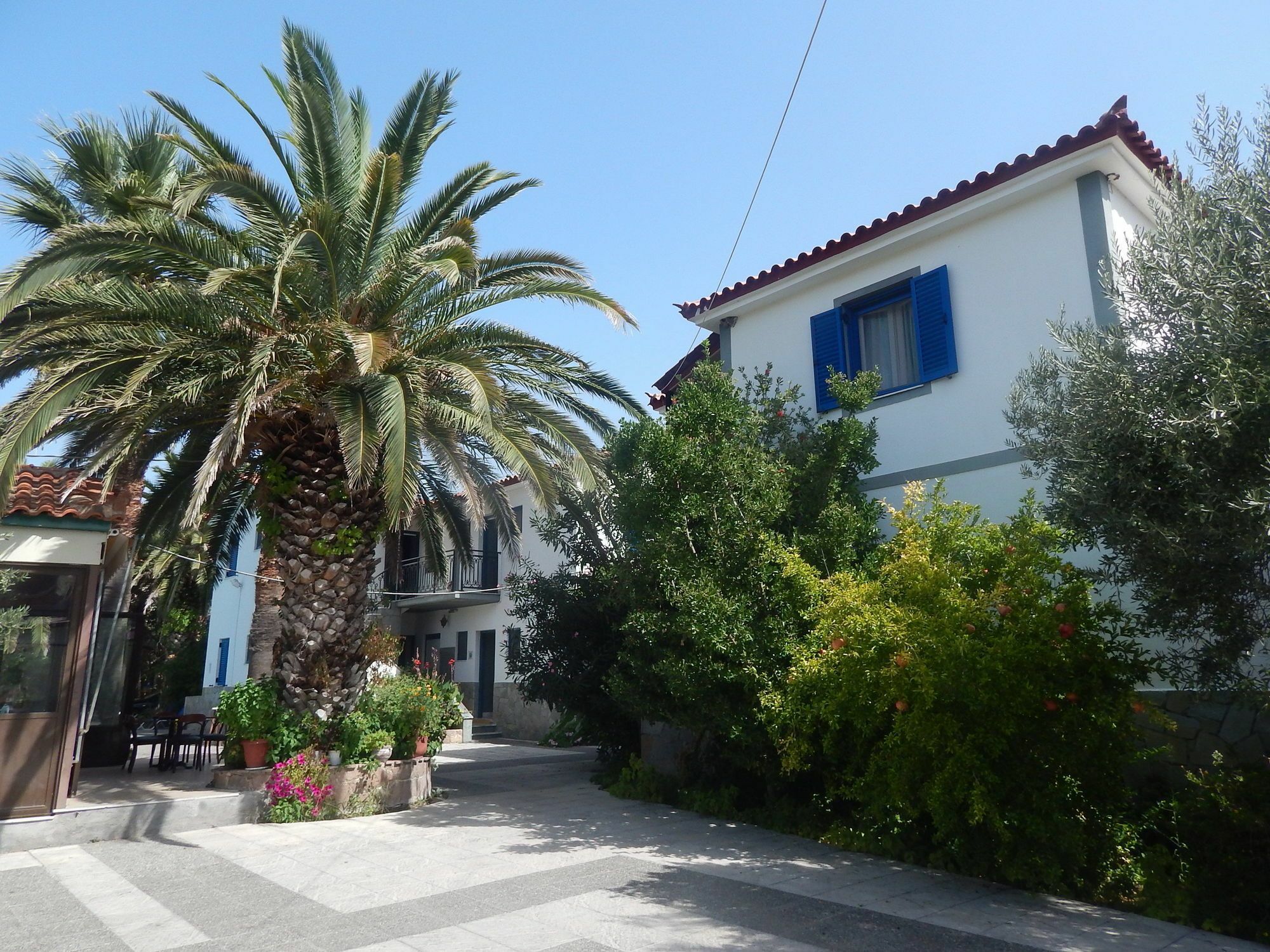 Anaxos Gardens Aparthotel Bagian luar foto