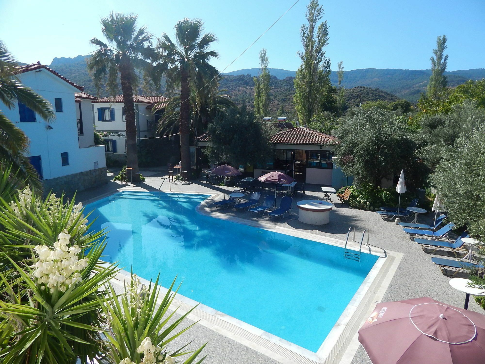 Anaxos Gardens Aparthotel Bagian luar foto
